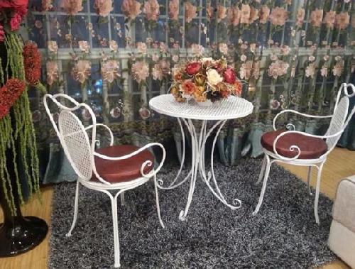 洛陽(yáng)鐵藝-桌椅